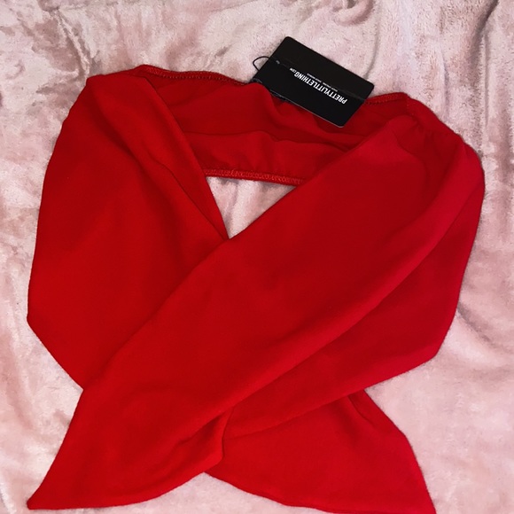 Pretty Little Thing Red Tie Front Top - Picture 3 of 4